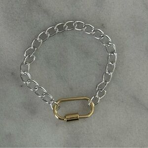 Silver Gold Two Tone Carabiner Clasp Bracelet 

Brand New

Stainless Steel